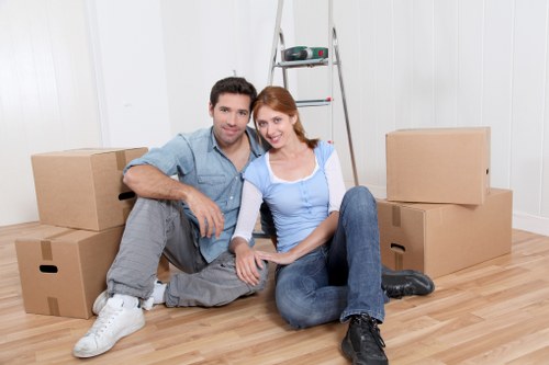 Local home moving service supporting a family move in Twickenham